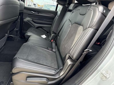 2025 Jeep Grand Cherokee GRAND CHEROKEE L ALTITUDE X 4X2