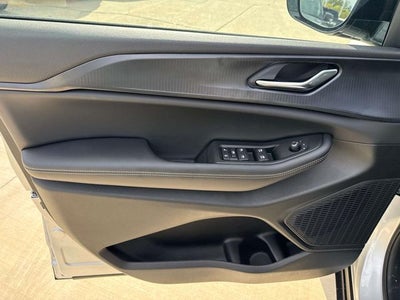 2025 Jeep Grand Cherokee GRAND CHEROKEE L ALTITUDE X 4X2