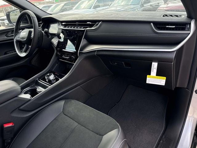 2025 Jeep Grand Cherokee GRAND CHEROKEE L ALTITUDE X 4X2