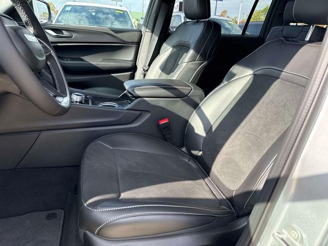 2025 Jeep Grand Cherokee GRAND CHEROKEE L ALTITUDE X 4X2