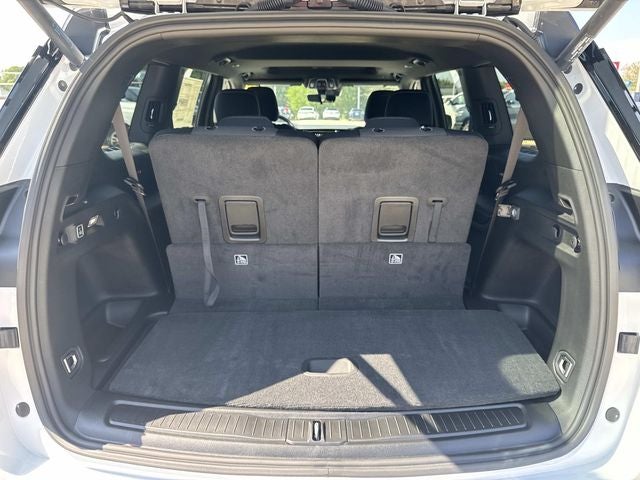 2026 Jeep Grand Cherokee GRAND CHEROKEE L LAREDO X 4X2