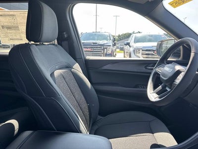 2026 Jeep Grand Cherokee GRAND CHEROKEE L LAREDO X 4X2