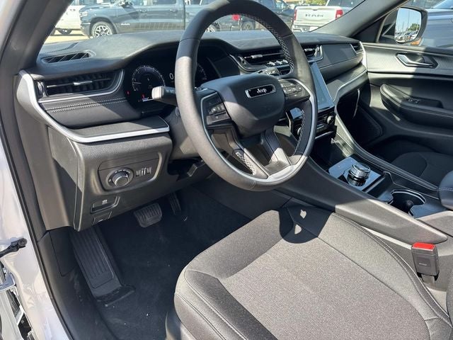 2026 Jeep Grand Cherokee GRAND CHEROKEE L LAREDO X 4X2