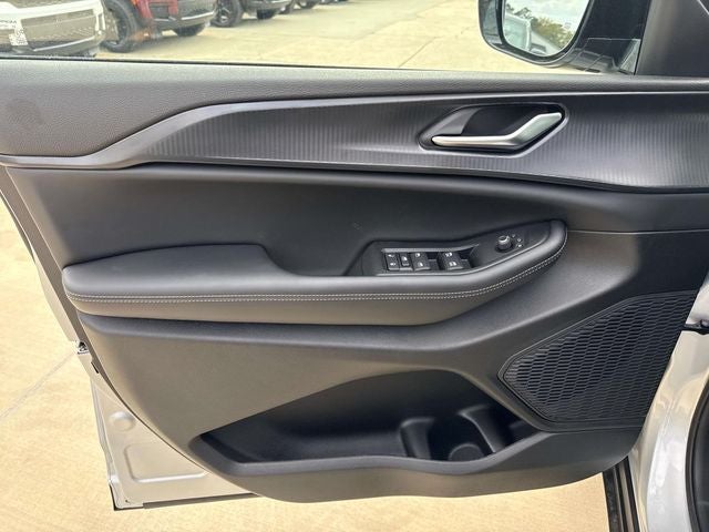 2025 Jeep Grand Cherokee GRAND CHEROKEE L ALTITUDE X 4X2