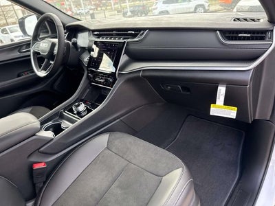 2025 Jeep Grand Cherokee GRAND CHEROKEE L ALTITUDE X 4X2