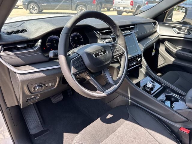 2026 Jeep Grand Cherokee GRAND CHEROKEE L LAREDO X 4X2