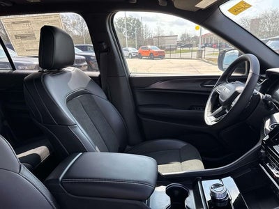 2025 Jeep Grand Cherokee GRAND CHEROKEE L ALTITUDE X 4X2