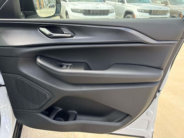 2025 Jeep Grand Cherokee GRAND CHEROKEE L ALTITUDE X 4X2