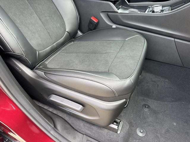 2026 Jeep Grand Cherokee GRAND CHEROKEE L LAREDO ALTITUDE 4X2