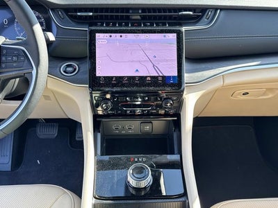 2025 Jeep Grand Cherokee GRAND CHEROKEE L LIMITED 4X2