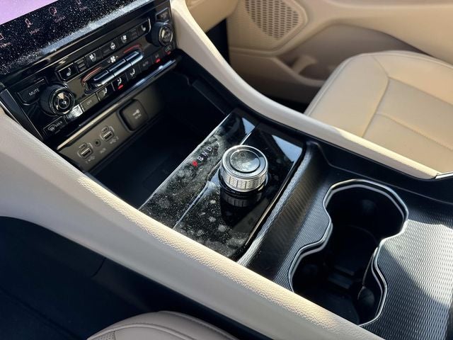 2025 Jeep Grand Cherokee GRAND CHEROKEE L LIMITED 4X2