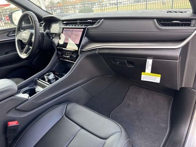 2025 Jeep Grand Cherokee GRAND CHEROKEE L LIMITED 4X2