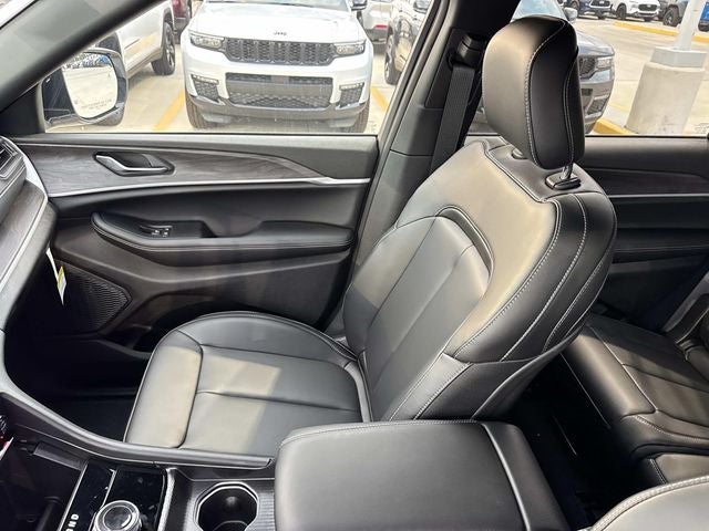 2025 Jeep Grand Cherokee GRAND CHEROKEE L LIMITED 4X2