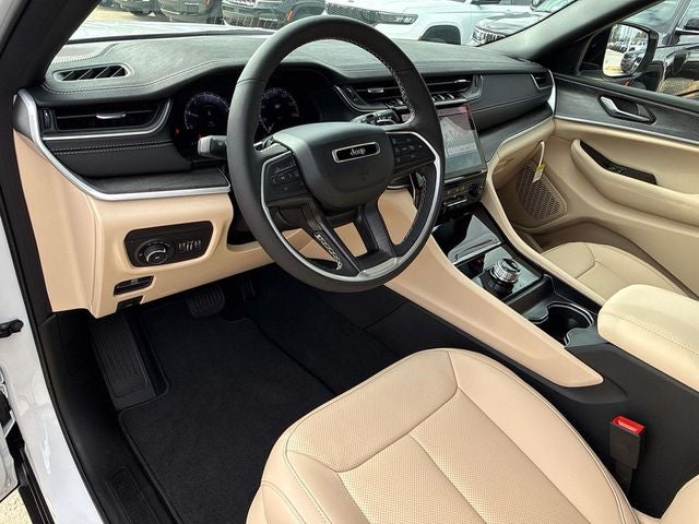 2025 Jeep Grand Cherokee GRAND CHEROKEE L LIMITED 4X2