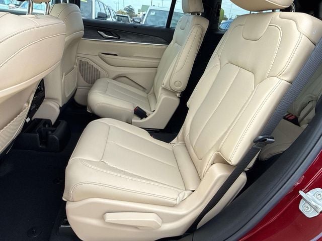 2025 Jeep Grand Cherokee GRAND CHEROKEE L LIMITED 4X2