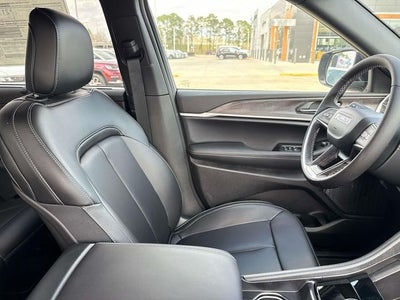 2025 Jeep Grand Cherokee GRAND CHEROKEE L LIMITED 4X2