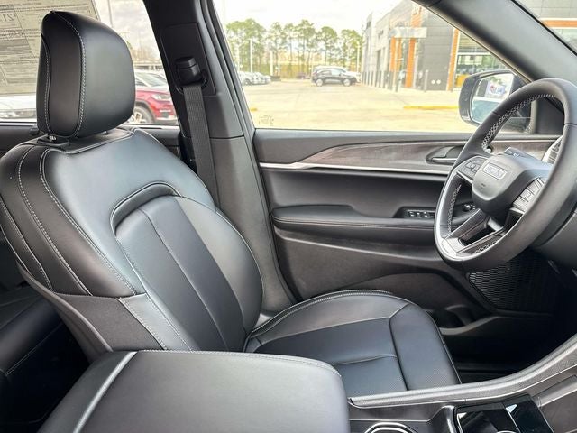 2025 Jeep Grand Cherokee GRAND CHEROKEE L LIMITED 4X2