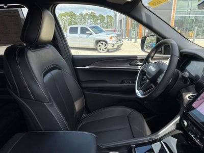 2025 Jeep Grand Cherokee GRAND CHEROKEE L LIMITED 4X2