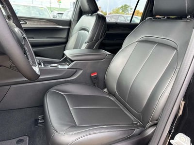 2025 Jeep Grand Cherokee GRAND CHEROKEE L LIMITED 4X2