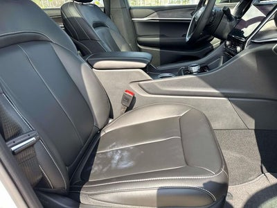 2025 Jeep Grand Cherokee GRAND CHEROKEE L LIMITED 4X2