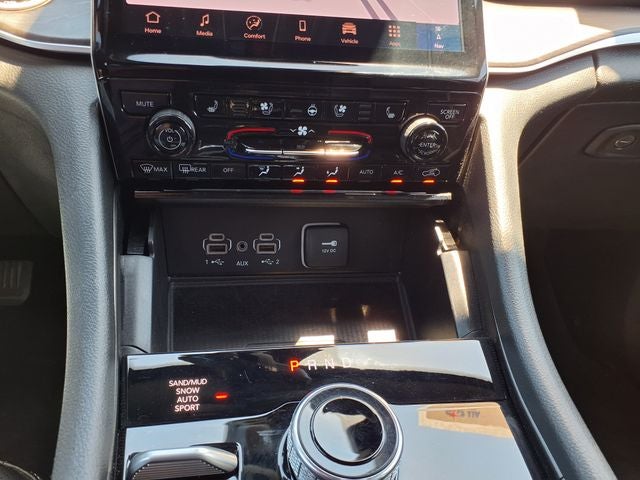 2025 Jeep Grand Cherokee L Limited 4x4