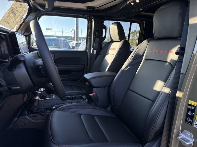 2025 Jeep Gladiator GLADIATOR RUBICON X 4X4