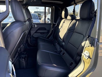 2025 Jeep Gladiator GLADIATOR RUBICON X 4X4