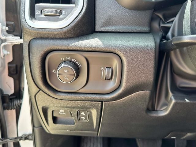 2026 RAM Ram 1500 RAM 1500 LONE STAR CREW CAB 4X2 5'7' BOX