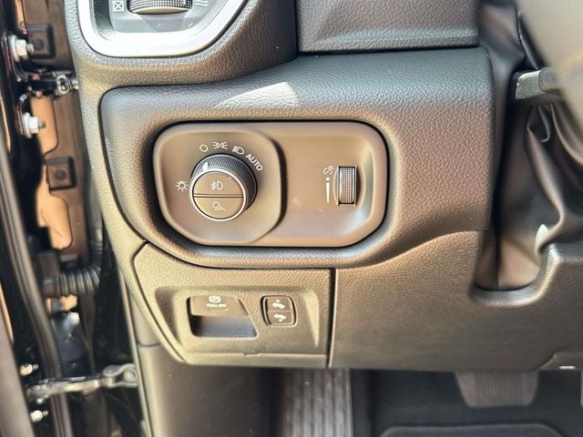 2026 RAM Ram 1500 RAM 1500 LONE STAR CREW CAB 4X2 5'7' BOX