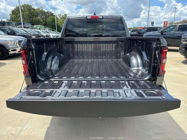 2026 RAM Ram 1500 RAM 1500 EXPRESS CREW CAB 4X2 5'7' BOX