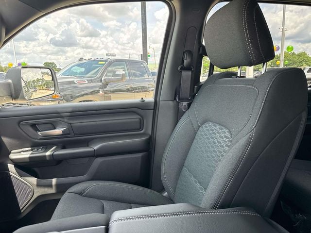 2026 RAM Ram 1500 RAM 1500 EXPRESS CREW CAB 4X2 5'7' BOX
