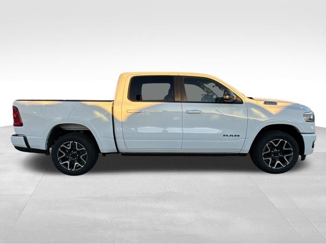 2026 RAM Ram 1500 RAM 1500 LARAMIE CREW CAB 4X2 5'7' BOX
