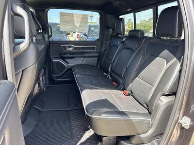 2026 RAM Ram 1500 RAM 1500 LARAMIE CREW CAB 4X2 5'7' BOX