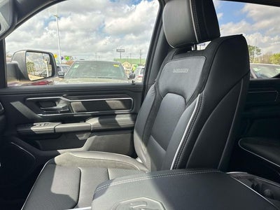 2026 RAM Ram 1500 RAM 1500 LARAMIE CREW CAB 4X2 5'7' BOX