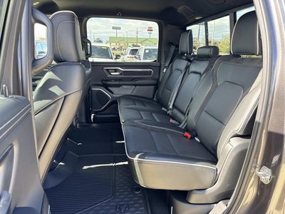 2026 RAM Ram 1500 RAM 1500 LARAMIE CREW CAB 4X2 5'7' BOX