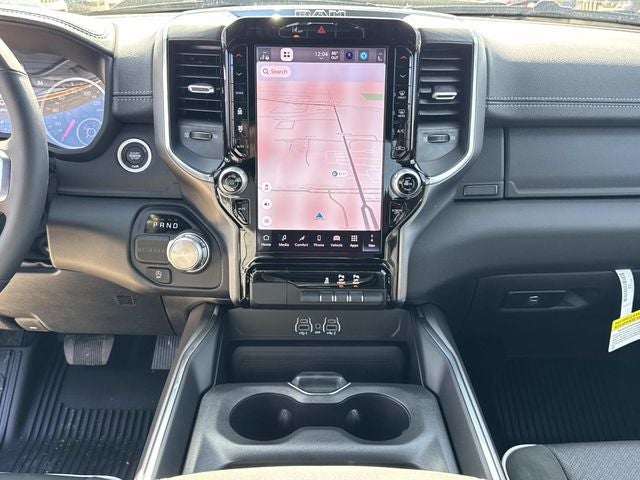 2026 RAM Ram 1500 RAM 1500 LARAMIE CREW CAB 4X2 5'7' BOX