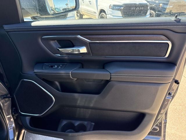 2026 RAM Ram 1500 RAM 1500 LARAMIE CREW CAB 4X2 5'7' BOX