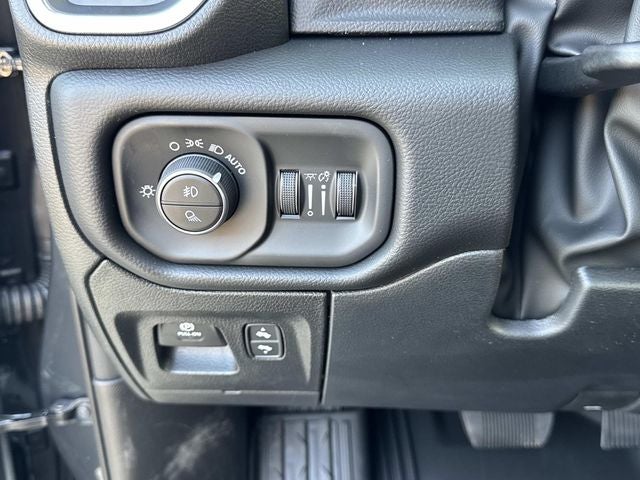 2026 RAM Ram 1500 RAM 1500 LARAMIE CREW CAB 4X2 5'7' BOX