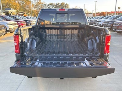 2026 RAM Ram 1500 RAM 1500 LARAMIE CREW CAB 4X2 5'7' BOX