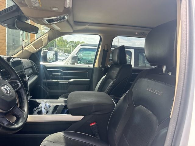 2021 RAM 1500 Laramie Crew Cab 4x2 6'4' Box