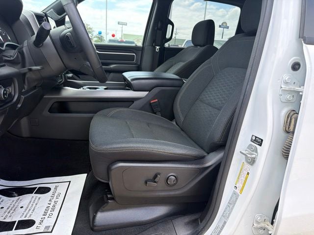 2025 RAM 1500 Big Horn Crew Cab 4x4 5'7' Box