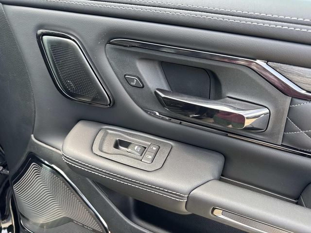 2026 RAM 1500 RAM 1500 LIMITED CREW CAB 4X4 5'7' BOX