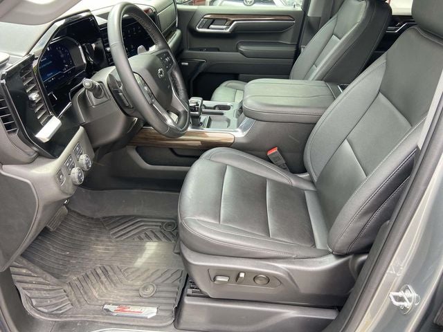 2023 Chevrolet Silverado 1500 4WD Crew Cab Short Bed RST