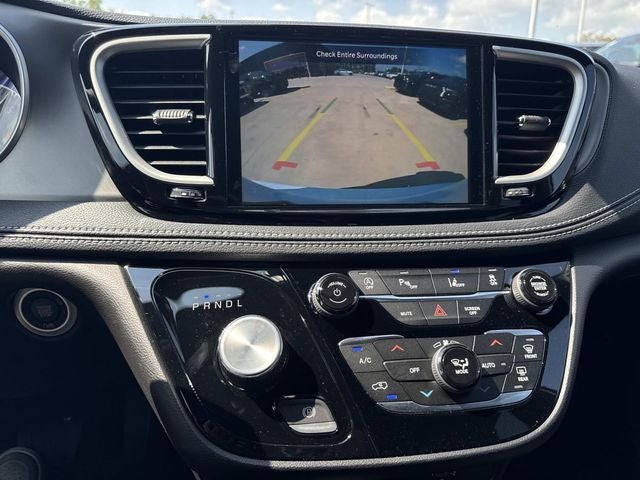2027 Chrysler Pacifica PACIFICA SELECT