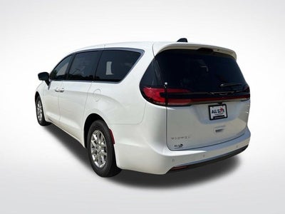2027 Chrysler Pacifica PACIFICA SELECT