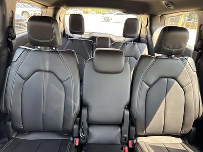 2027 Chrysler Pacifica PACIFICA SELECT
