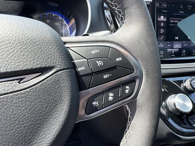 2027 Chrysler Pacifica PACIFICA SELECT