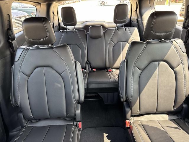 2027 Chrysler Pacifica PACIFICA SELECT AWD