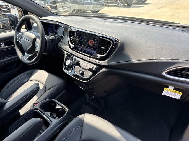 2027 Chrysler Pacifica PACIFICA SELECT AWD
