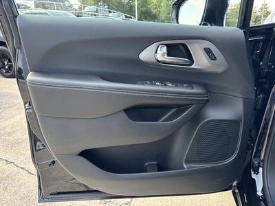 2027 Chrysler Pacifica PACIFICA SELECT AWD